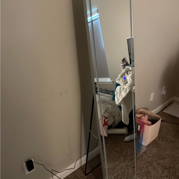 Amazon Full-Length LED Mirror - Picture 4 of 6